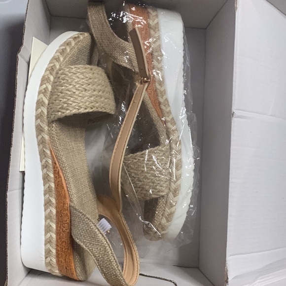 Wedges Sandals size 37 woman’s - Picture 2 of 4